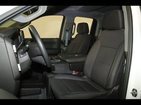 Used 2023 GMC Sierra 1500 Pro w/ Graphite Edition AWD/4WD image 3