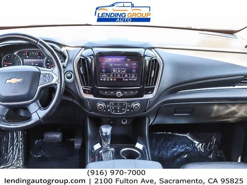 Used 2021 Chevrolet Traverse LT image 11