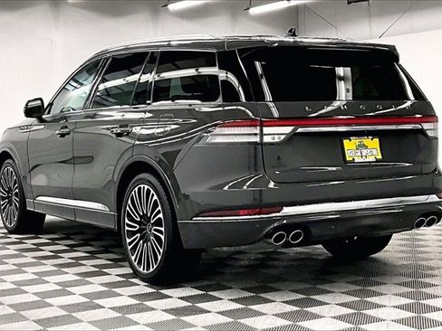 Used 2024 Lincoln Aviator Black Label w/ Dynamic Handling Package image 2