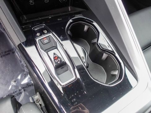 Used 2025 Audi Q5 Premium Plus w/ Premium Plus image 17