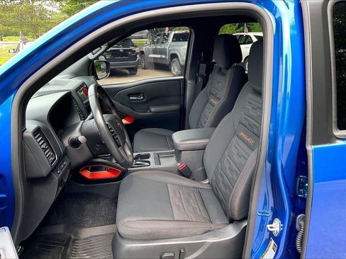 Used 2024 Nissan Frontier PRO-4X w/ Technology Package AWD/4WD image 10
