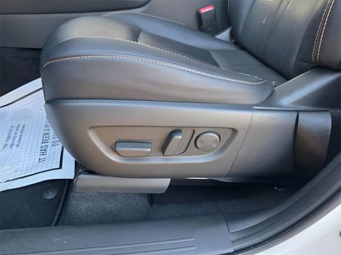 Used 2024 MAZDA CX-90 3.3 Turbo w/ Premium Package image 22