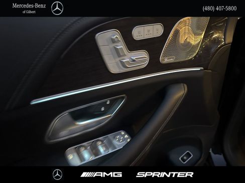 Used 2021 Mercedes-Benz GLS 450 4MATIC image 12