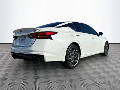 Used 2023 Nissan Altima 2.0 SR image 7