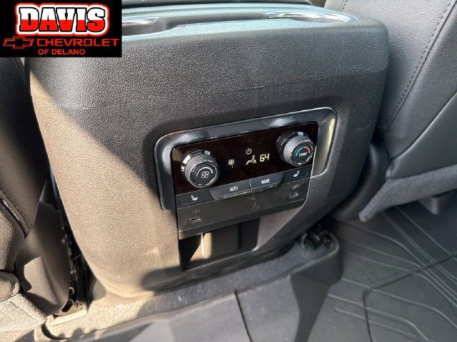 New 2027 Chevrolet Suburban Z71 w/ Comfort Package AWD/4WD image 22