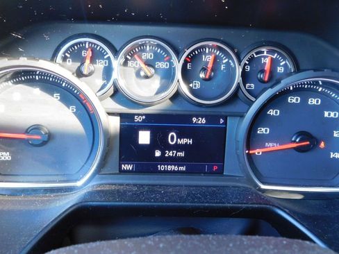 Used 2021 Chevrolet Tahoe LT w/ Rear Media and Nav Package image 11