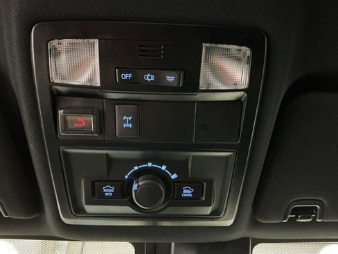 Used 2021 Toyota Tacoma TRD Off-Road AWD/4WD image 22
