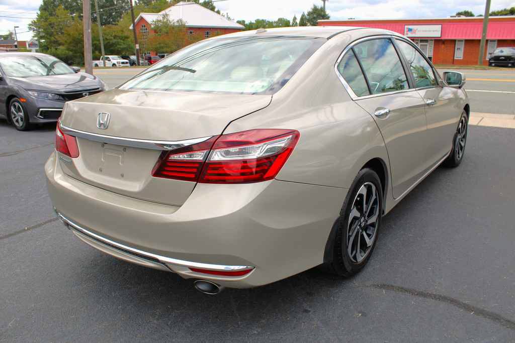 Used 2016 Honda Accord EX-L image 6
