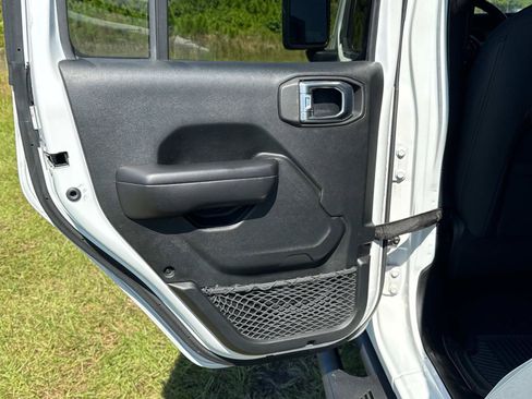 Used 2020 Jeep Gladiator Sport w/ Quick Order Package 24S image 44