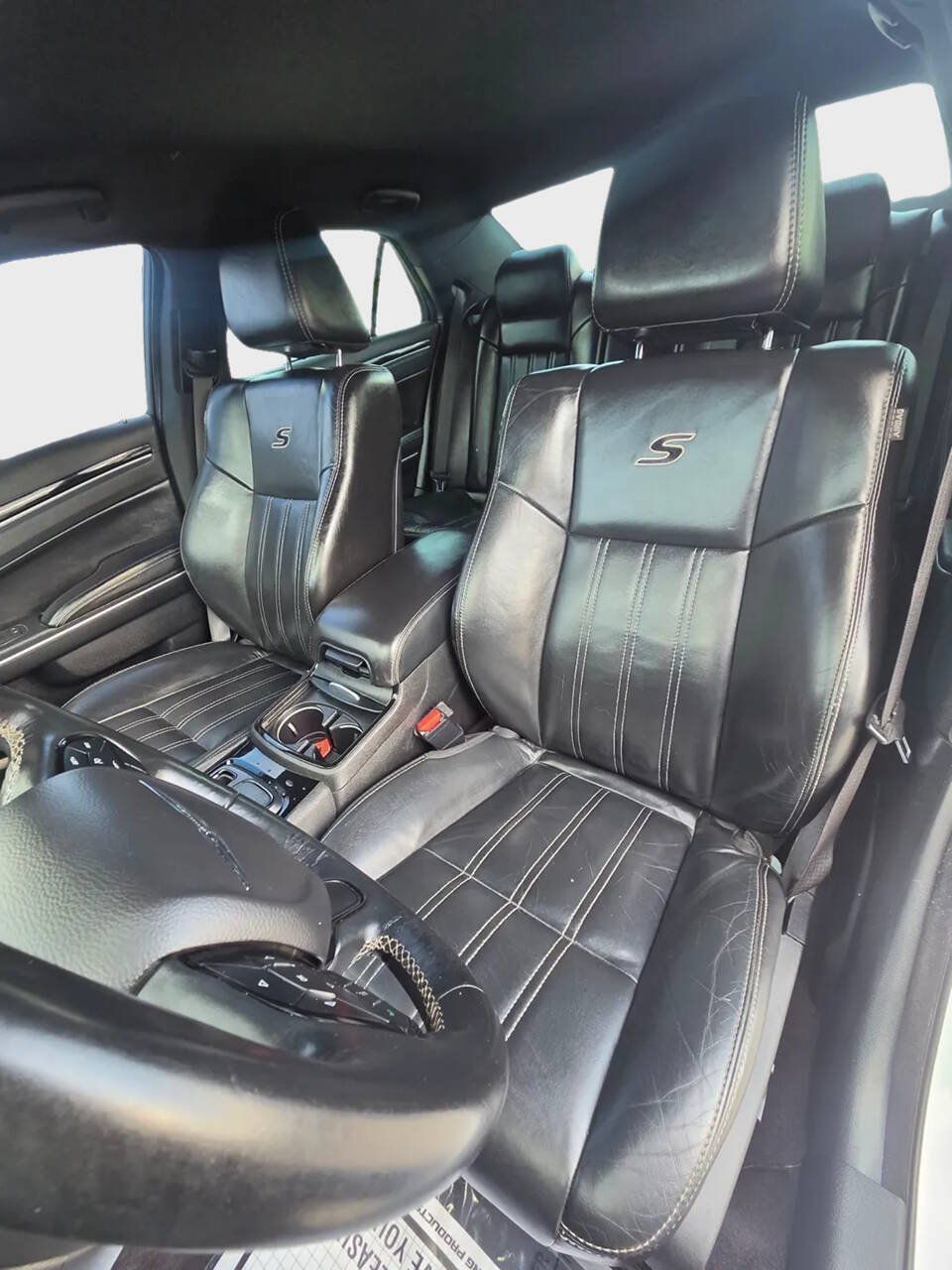 Used 2018 Chrysler 300 S AWD/4WD image 10