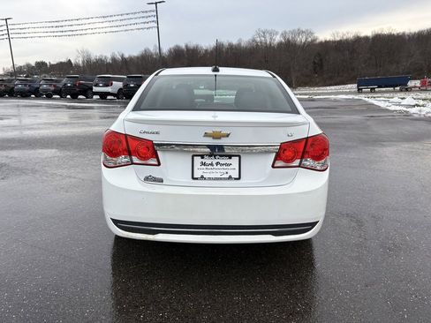 Used 2016 Chevrolet Cruze LT image 4