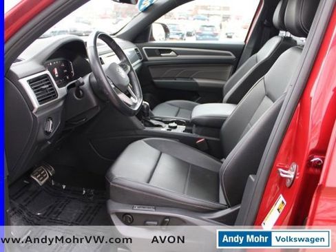 Used 2022 Volkswagen Atlas Cross Sport SEL R-Line image 17