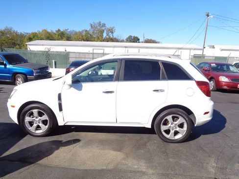 Used 2014 Chevrolet Captiva Sport LTZ FWD image 1