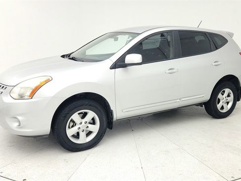 Used 2013 Nissan Rogue S w/ Special Edition Pkg image 2