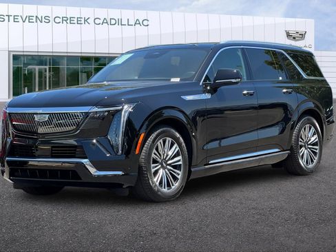 Used 2026 Cadillac Escalade IQL Luxury AWD/4WD image 7