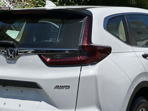 Used 2020 Honda CR-V LX image 11