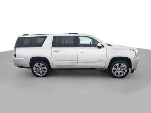 Used 2016 GMC Yukon XL Denali w/ Open Road Package image 4