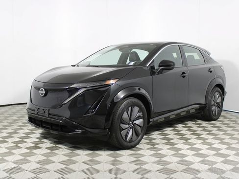 Used 2023 Nissan Ariya FWD image 5
