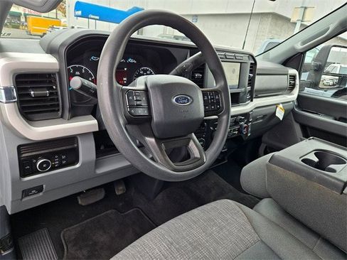 Certified 2024 Ford F250 XLT image 10
