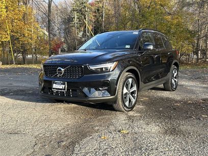 New 2026 Volvo XC40 B5 Plus w/ Protection Package Premier