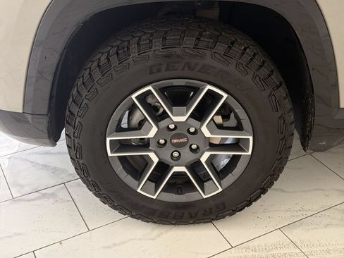 New 2026 GMC Terrain AT4 AWD/4WD image 34
