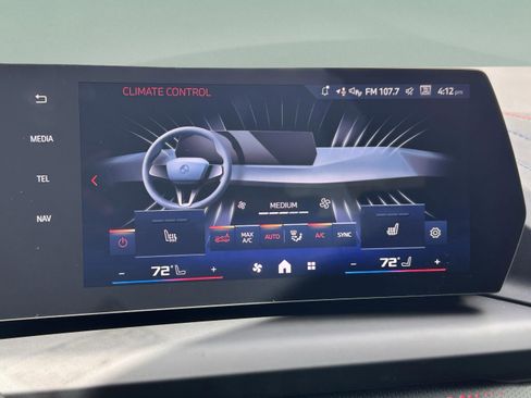 Used 2025 BMW M235i xDrive w/ Premium Package image 23