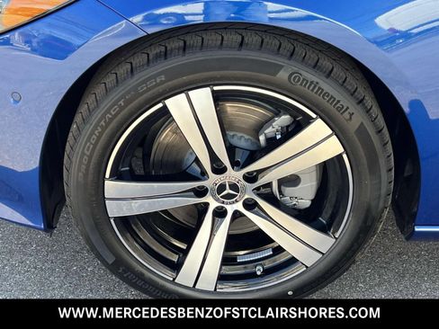 Used 2025 Mercedes-Benz C 300 4MATIC Sedan image 10