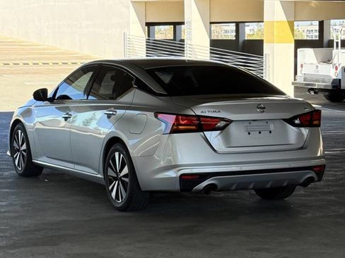 Used 2019 Nissan Altima 2.5 SL image 2