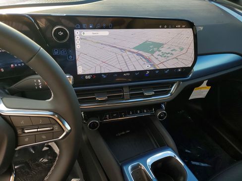 New 2026 Chevrolet Equinox EV LT image 23