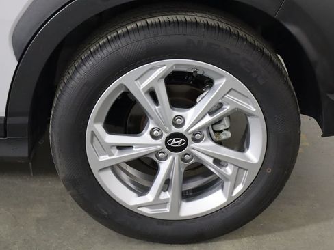 Used 2023 Hyundai Kona SEL FWD image 34