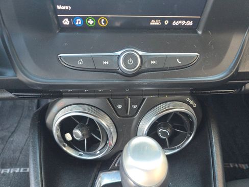 Used 2020 Chevrolet Camaro LT image 23