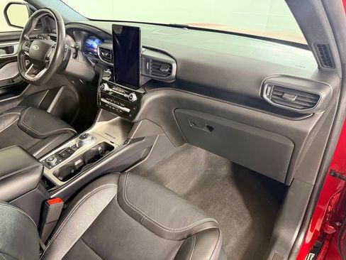 Used 2021 Ford Explorer ST w/ Equipment Group 401A AWD/4WD image 33