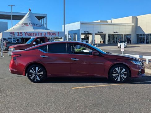 Certified 2021 Nissan Altima 2.5 SL image 8