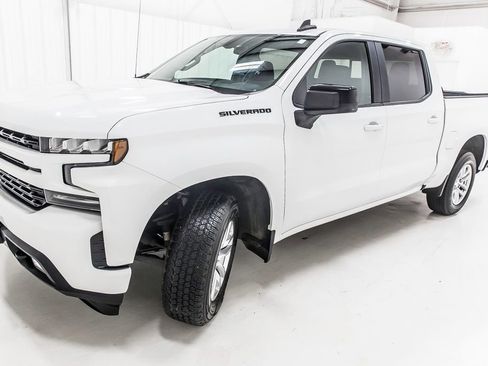 Used 2022 Chevrolet Silverado 1500 RST w/ Convenience Package II image 2