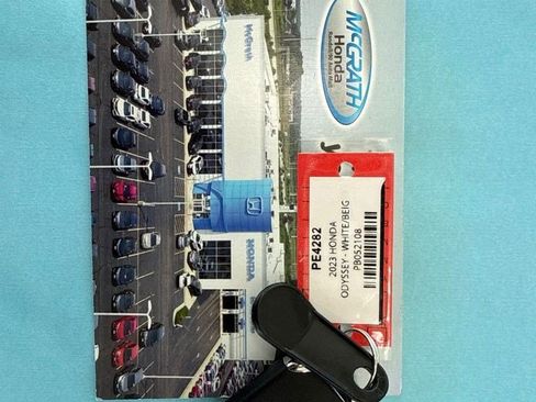 Used 2023 Honda Odyssey Touring image 4