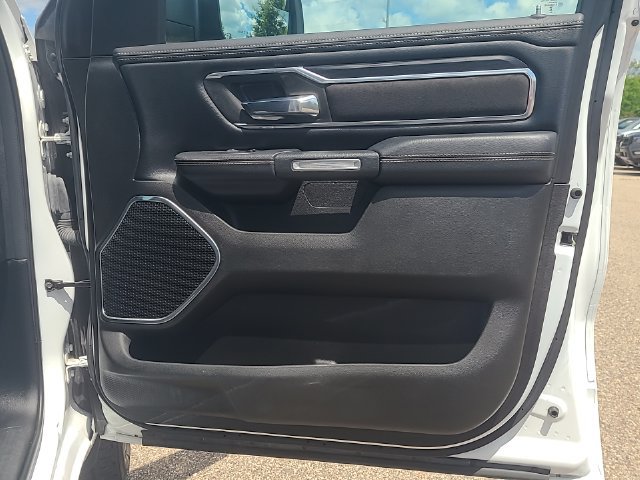 Used 2023 RAM 1500 Laramie AWD/4WD image 28