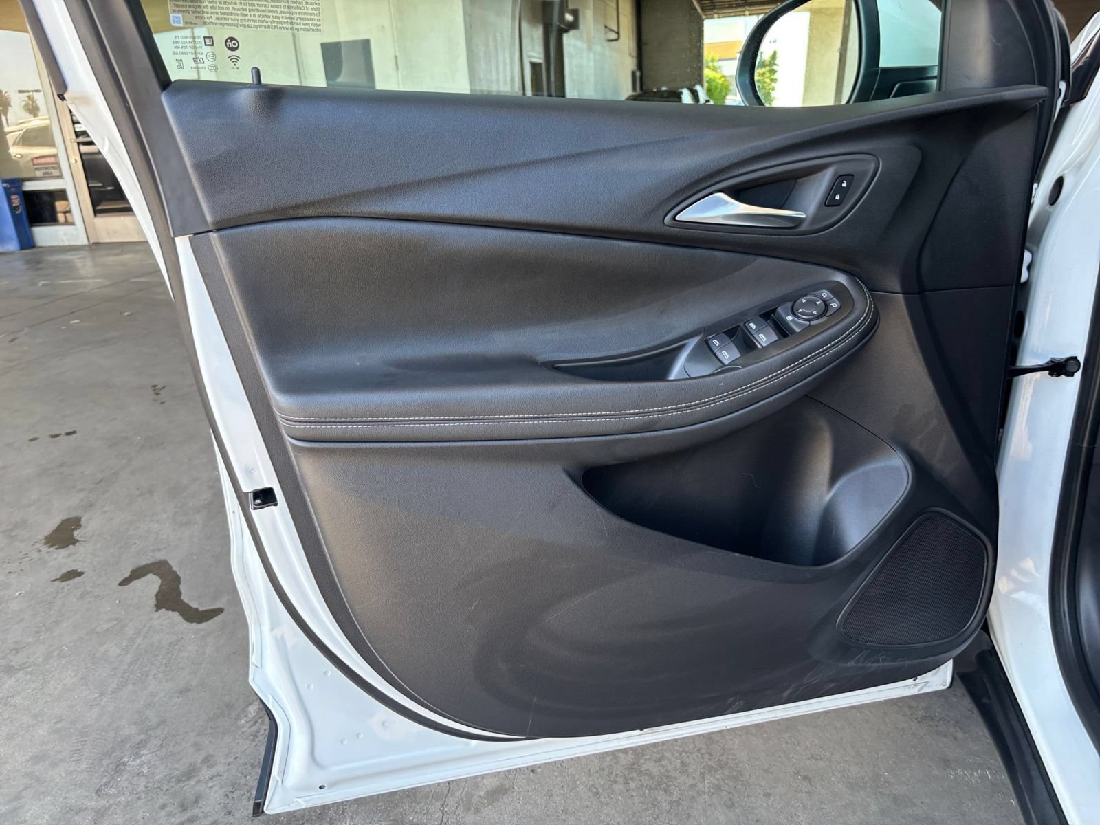 Used 2025 Buick Encore GX Preferred FWD image 18