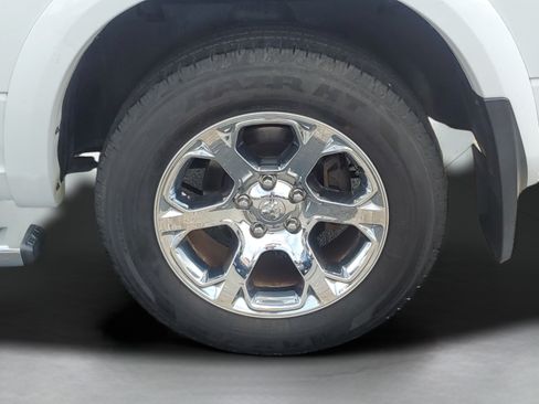 Used 2016 RAM 1500 Laramie w/ Convenience Group AWD/4WD image 31