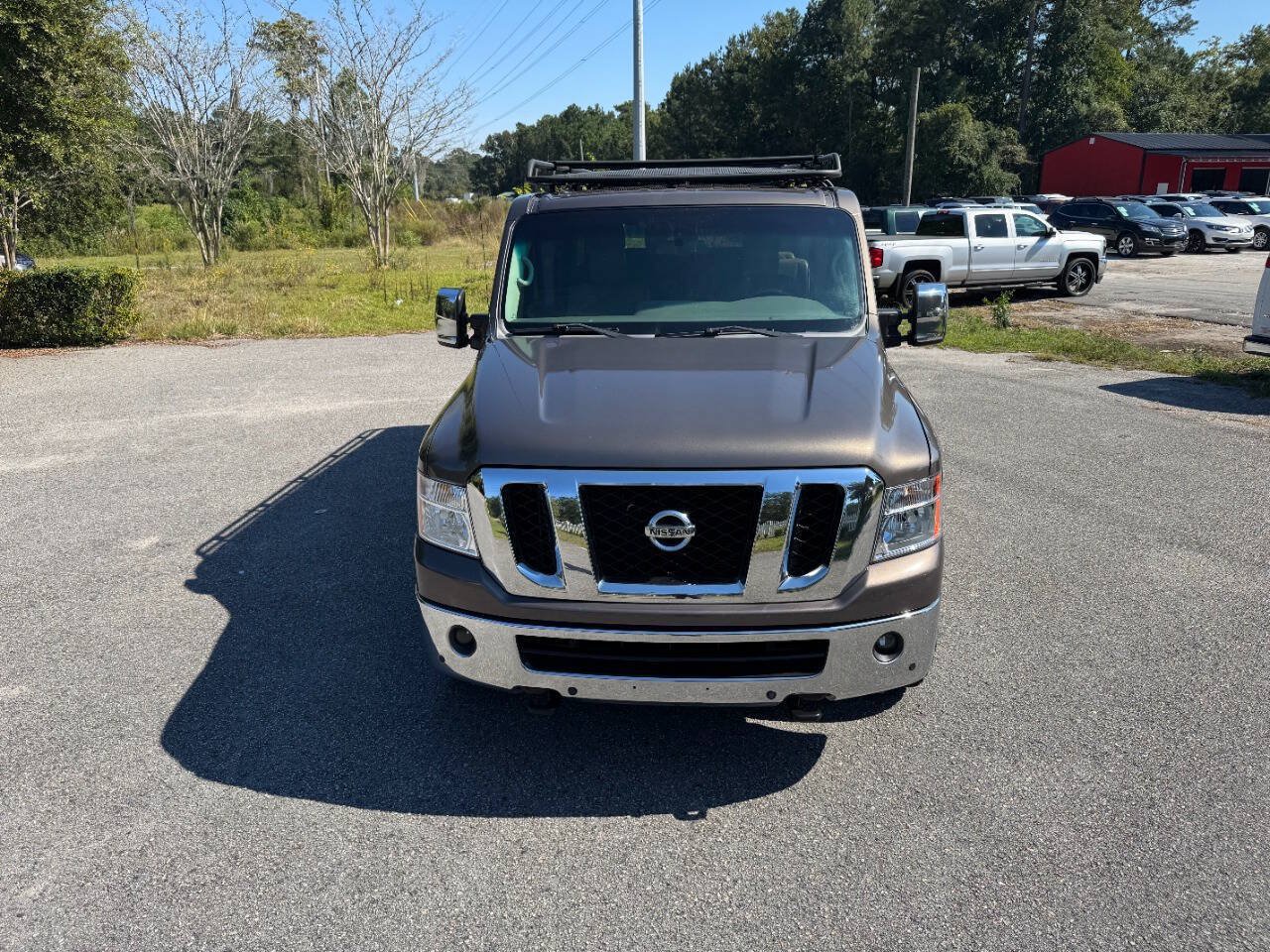 Used 2017 Nissan NV 3500 SL RWD image 2