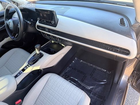 Certified 2024 Honda HR-V LX image 31