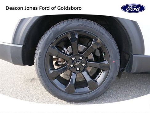 Used 2023 Ford Explorer ST-Line w/ Class IV Trailer Tow Package image 11