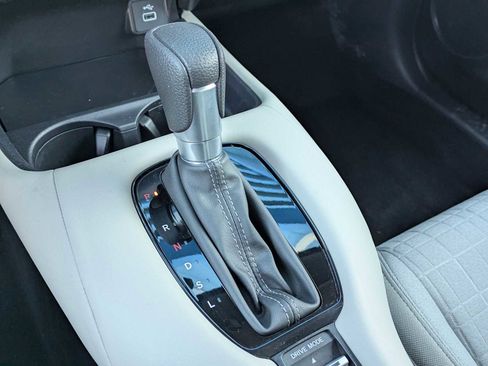 Certified 2024 Honda HR-V LX image 26