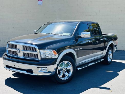 Used 2010 Dodge Ram 1500 Truck Laramie image 3