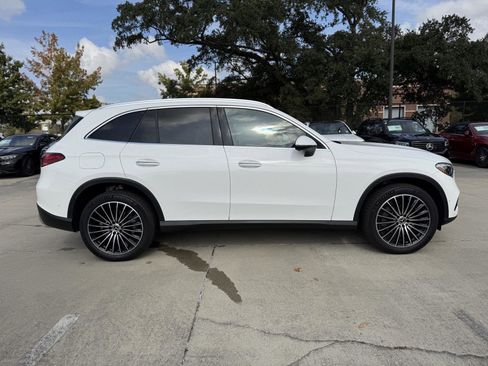 Certified 2025 Mercedes-Benz GLC 300 image 27