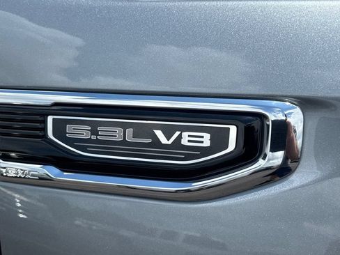 Used 2025 GMC Sierra 1500 SLT AWD/4WD image 11