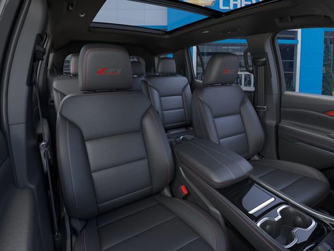 New 2026 Chevrolet Traverse Z71 w/ Enhanced Driving Package image 16