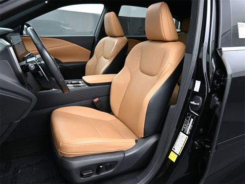 Used 2023 Lexus RX 350 Premium image 16