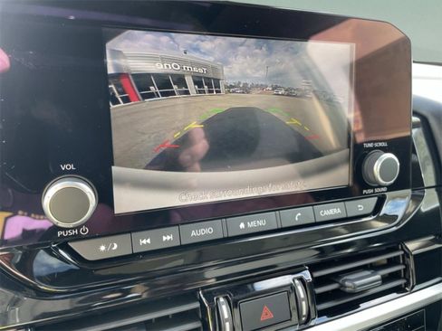 New 2025 Nissan Pathfinder SV image 27