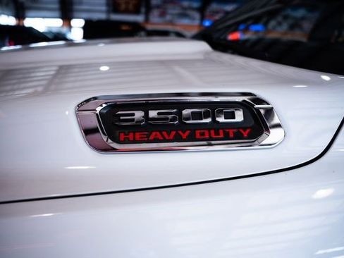 Used 2024 RAM 3500 Tradesman w/ Chrome Appearance Group image 11