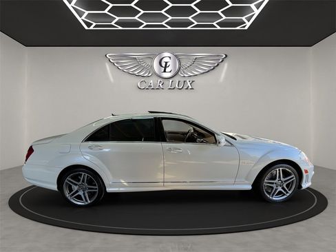Used 2013 Mercedes-Benz S 63 AMG w/ Driver Assistance Pkg image 7